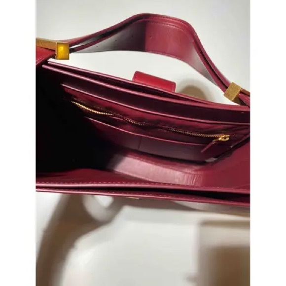 Bottega Marie Shoulder Bag in Burgundy - Picture 3 of 4